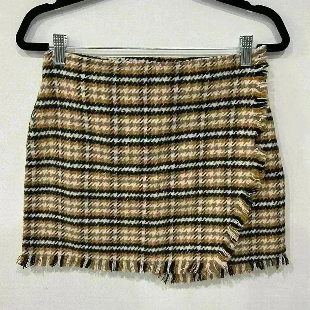 Plaid skirt